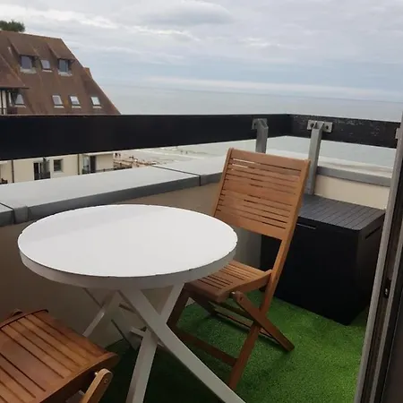 Appartement Liza 2 Pieces Vue Mer A Cabourg Exterior photo