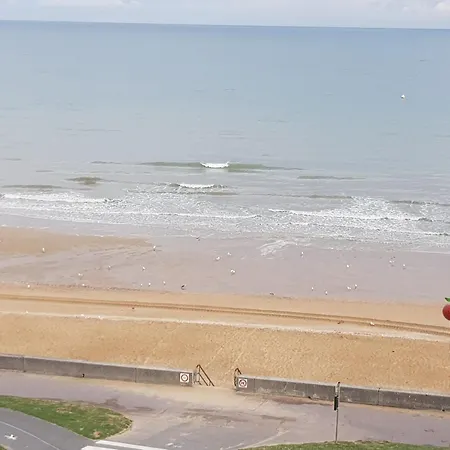 Appartement Liza 2 Pieces Vue Mer A Cabourg Exterior photo